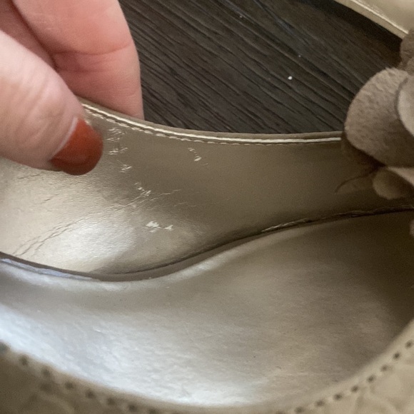 Karen Scott Women’s Bloom Tan Slingback Peep Toe Heel | size 10 - Picture 10 of 13